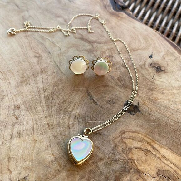 Vintage Mother of Pearl Locket and Earring Set - Picture 1 of 6